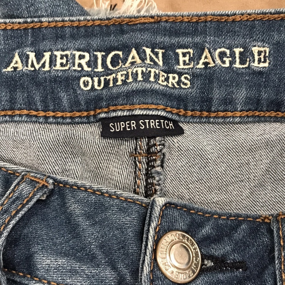American Eagle Midi Jean Shorts Womens 6 Raw Hem Cutoff Blue Denim Super Stretch - Picture 7 of 16